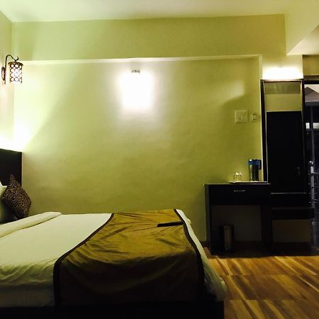 Hotel Sai Kripa Imperial Daman Ngoại thất bức ảnh