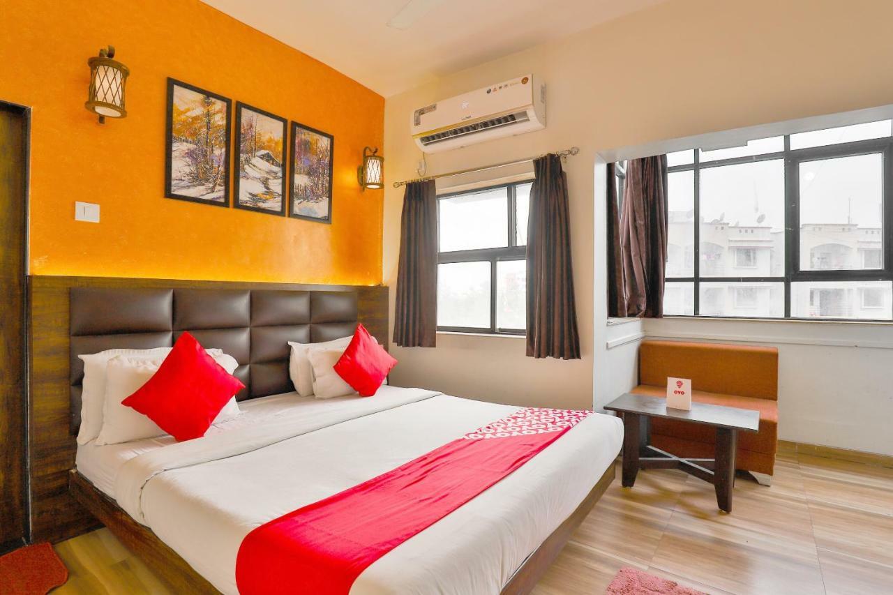 Hotel Sai Kripa Imperial Daman Ngoại thất bức ảnh