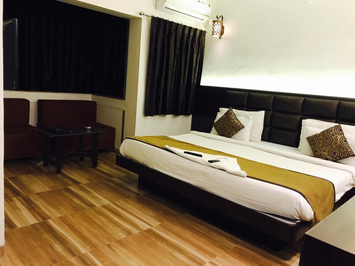Hotel Sai Kripa Imperial Daman Ngoại thất bức ảnh