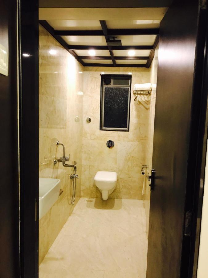 Hotel Sai Kripa Imperial Daman Ngoại thất bức ảnh