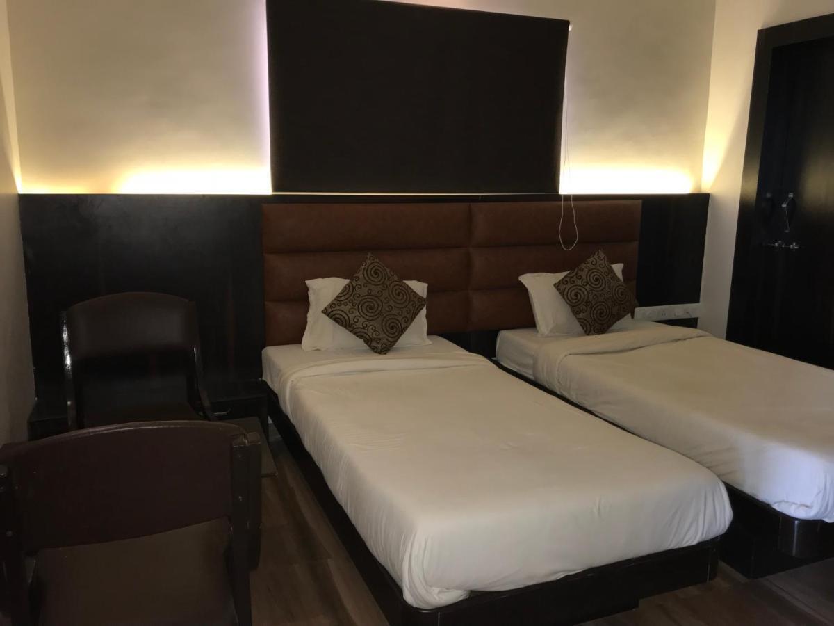 Hotel Sai Kripa Imperial Daman Ngoại thất bức ảnh